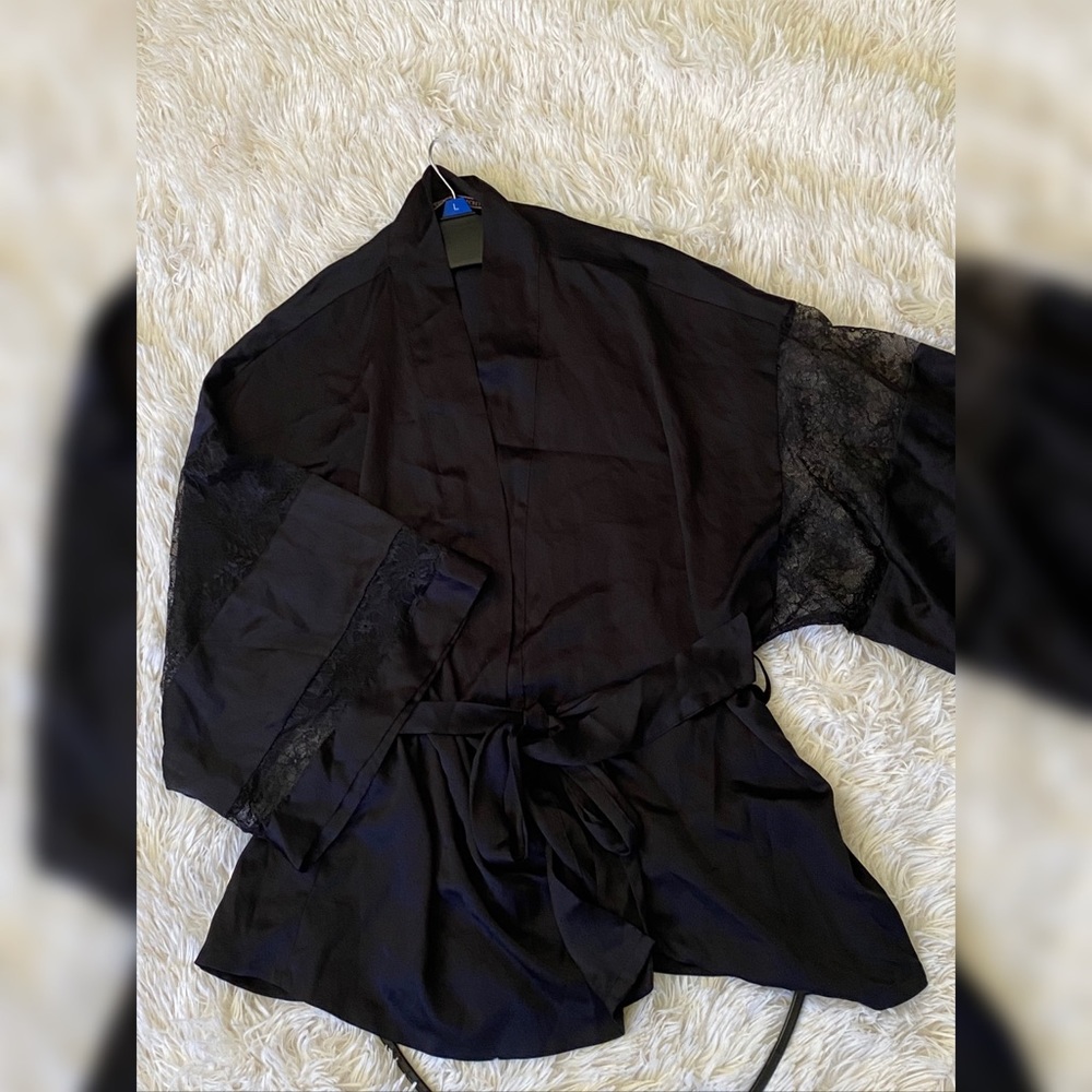 Victoria Secret Black Kimono Robe - Picture 2 of 2